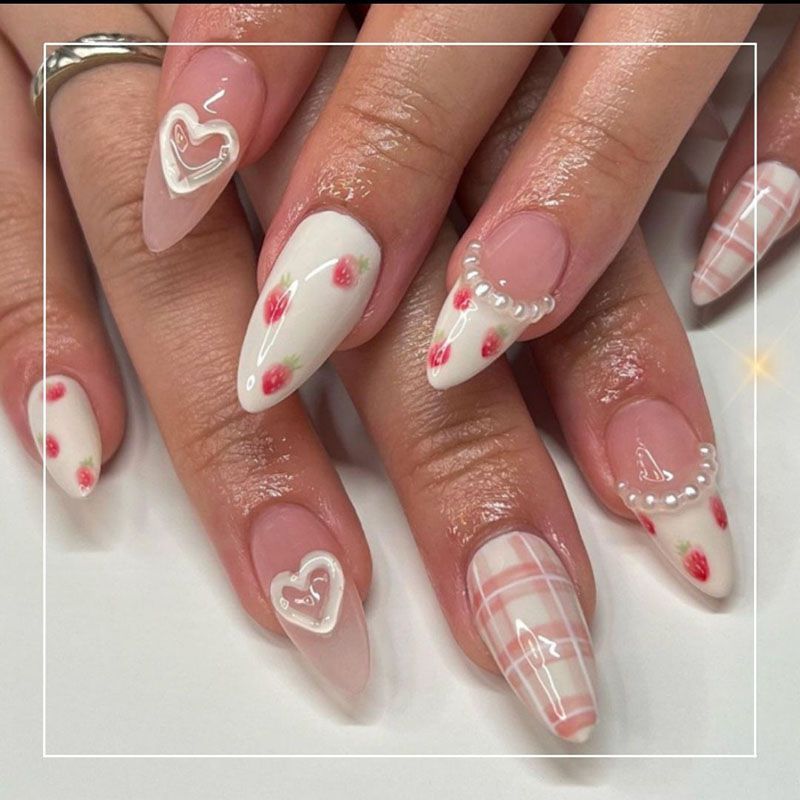 Aesthetic Girly Heart Pearl Strawberry Stiletto