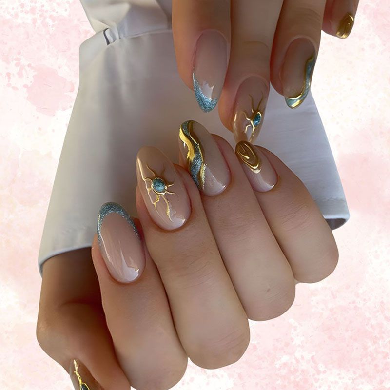 Royal Gold Moon And Star Nail