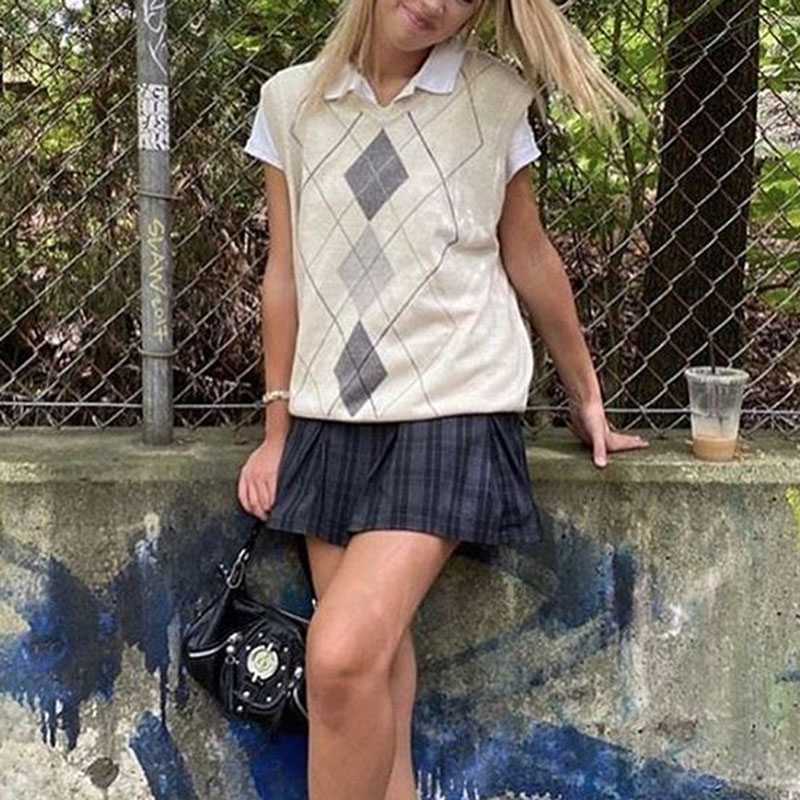 Checkered Cropped Knitted Tank Argyle Sleeveless Jumper on sale - SOUISEE